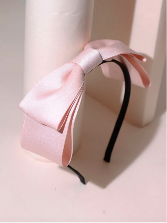 Satin-Haarband Österreich, Mädchen Haarschmuck, elegantes Haarband mit Schleife, Kinderaccessoires, hochwertiges Kinderhaarband, festliche Haarbänder, Prinzessinnen Haarband, sanftes Rosa Haarband, stylisches Mädchenaccessoire