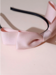 Satin-Haarband Österreich, Mädchen Haarschmuck, elegantes Haarband mit Schleife, Kinderaccessoires, hochwertiges Kinderhaarband, festliche Haarbänder, Prinzessinnen Haarband, sanftes Rosa Haarband, stylisches Mädchenaccessoire