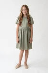 festkleid mädchen salbeigrün, kleid mit puffärmeln