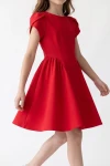 Festliches Kleid Rumi in Rot – bogenförmige Nähte und seitliche Raffung – Vorderansicht