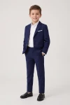 Anzug Liam in Marineblau – offenes Sakko und Hose – in halber Drehung